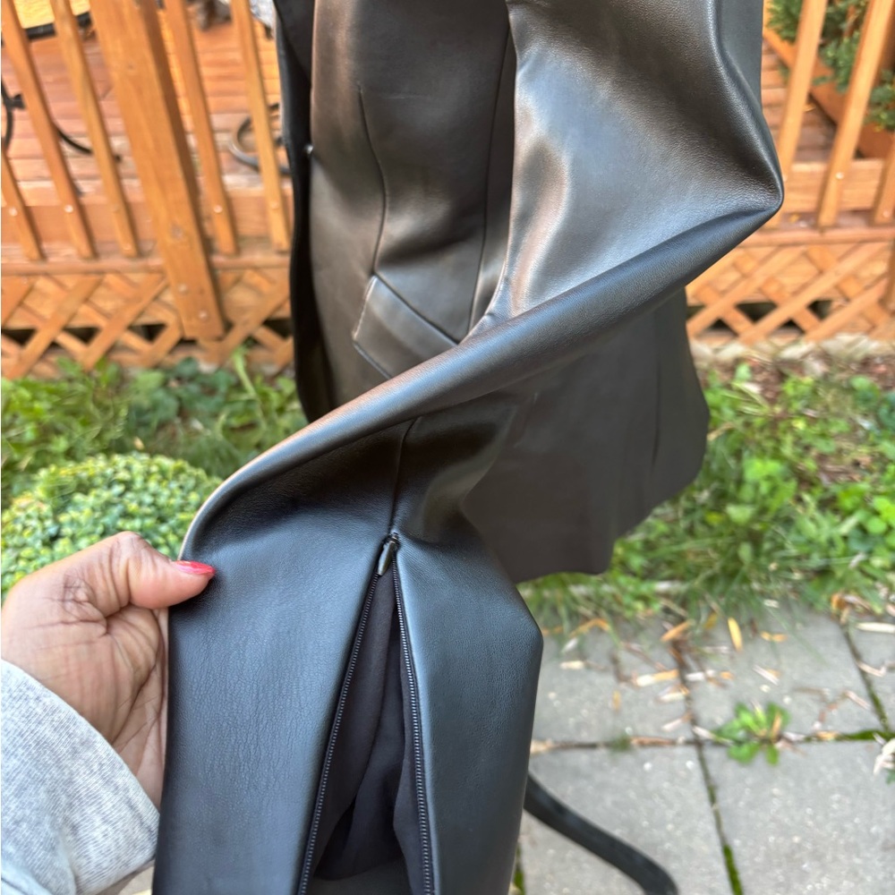 Good American Black Leather Blazer Jacket.  Never worn!! - Picture 4 of 5